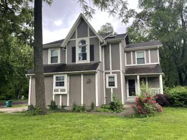 Main picture of 6301 W 153rd St