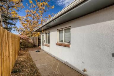 Main picture of 7215 Meade St