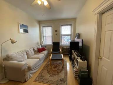 Main picture of 70 Joy St