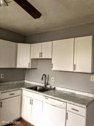 Main picture of 3431 Parkview Ave