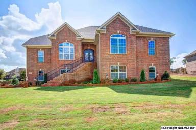 Main picture of 202 Tyro Cir