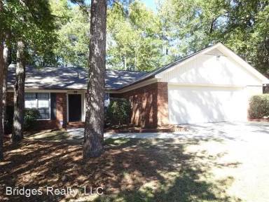Main picture of 675 Tara Ln