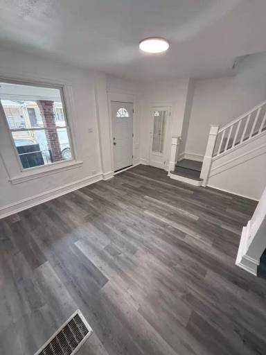 Main picture of 6514 Saybrook Ave