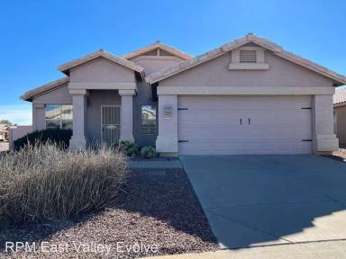 Main picture of 2819 E Brookwood Ct