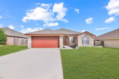 Main picture of 4601 Vahrenkamp Dr