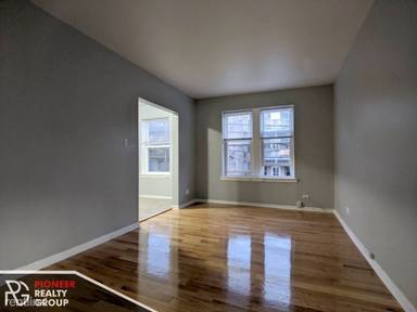 Main picture of 4501-4515 N Malden St