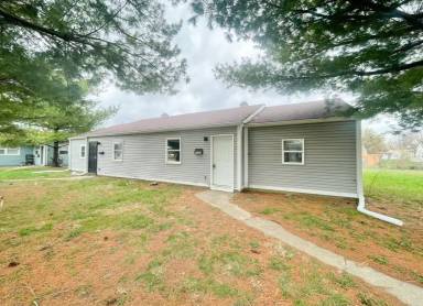 Main picture of 2120 Admiral Dr