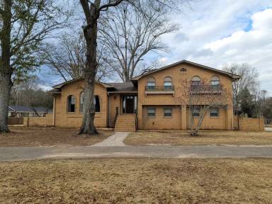Main picture of 5300 Old Birmingham Hwy