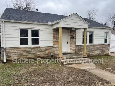 Main picture of 1748 NE 20th St