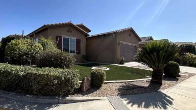 Main picture of 1473 Peters Canyon Park