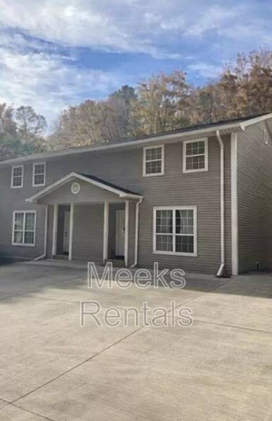 Main picture of 246 Tacketts Branch Rd