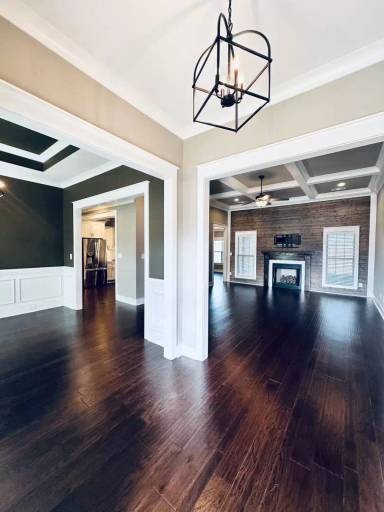 Main picture of 102 Twisted Laurel Ln