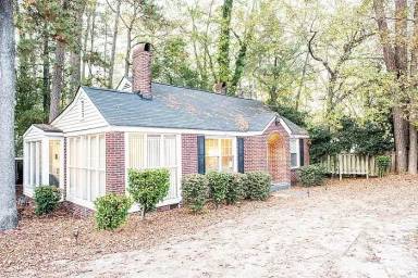 Main picture of 3019 Forest Dr