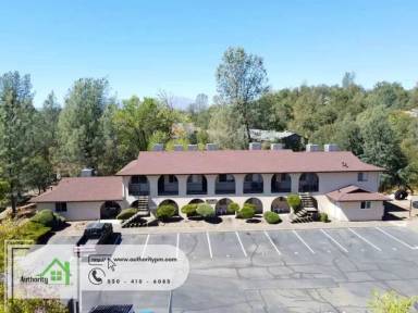 Main picture of 300 Boulder Creek Dr