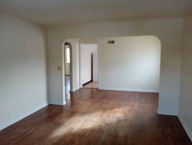 Main picture of 325 9th Ave