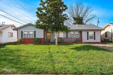 Main picture of 3181 Sherry Ln