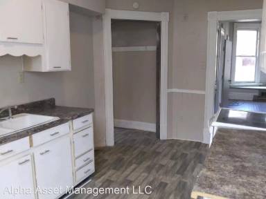 Main picture of 1329 6th Ave