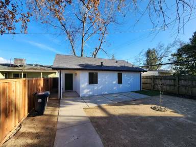 Main picture of 5044 B St