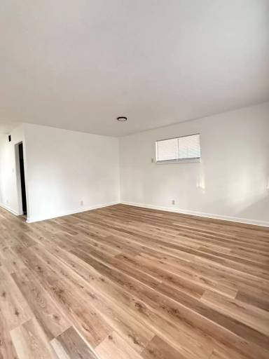 Main picture of 40 Purdue Cir
