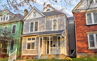 Main picture of 220 N Monroe Ave