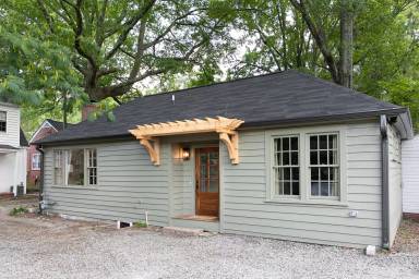 Main picture of 821 N Buchanan Blvd