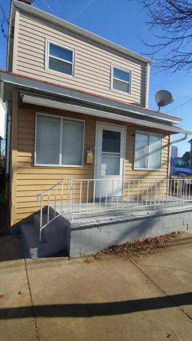 Main picture of 311 Boggs Ave