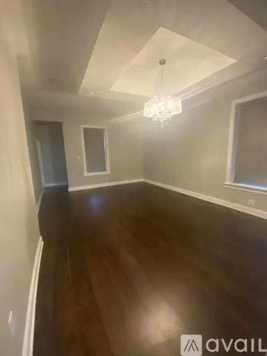 Main picture of 5041 S Michigan Ave