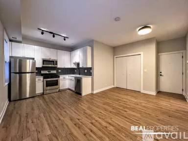 Main picture of 656 Wrightwood Apartments