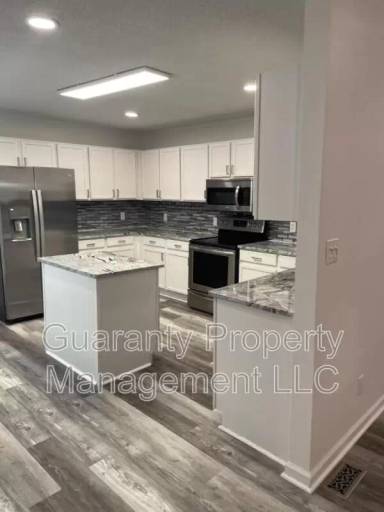 Main picture of 7017 Midhurst Ct