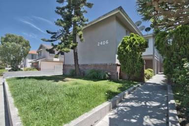 Main picture of 2406 Curtis Ave