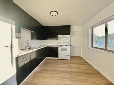 Main picture of 3051 Hazel Ave