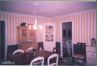 Main picture of 4318 Mockingbird Rd