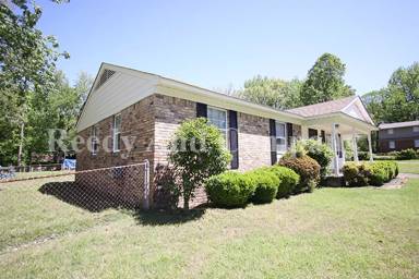 Main picture of 3792 Kipling Ave