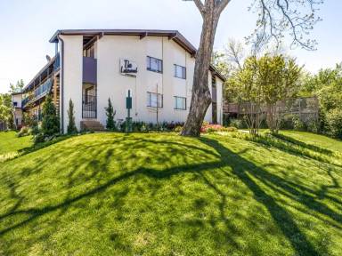 Main picture of 5722 Gaston Ave