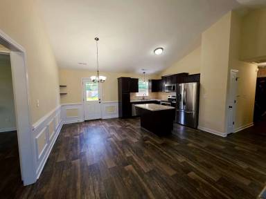 Main picture of 222 Rowland Dr