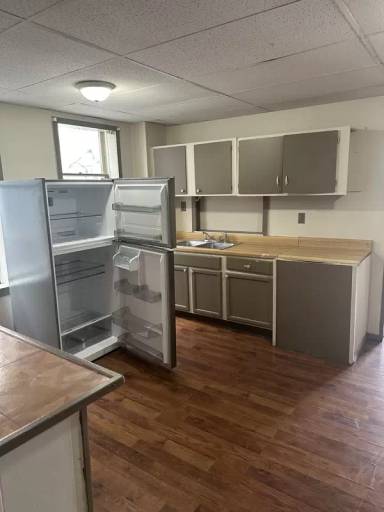 Main picture of 984 Jefferson Ave