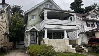 Main picture of 1244 E 143rd St
