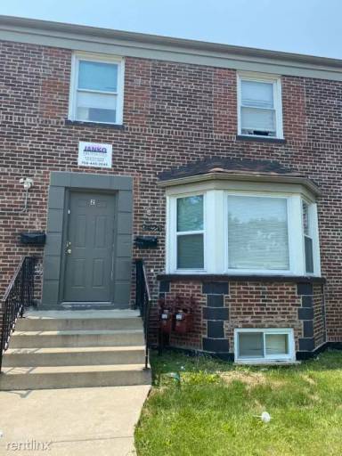 Main picture of 9426 S Wentworth Ave