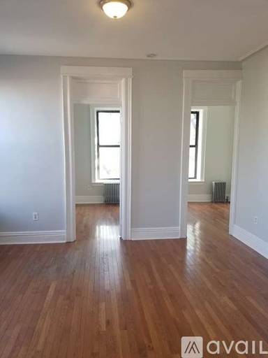 Main picture of 1812 Menahan St