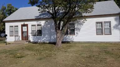 Main picture of 322 N Center St