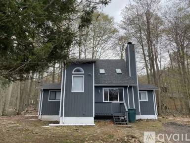 Main picture of 7173 Robinwood Dr