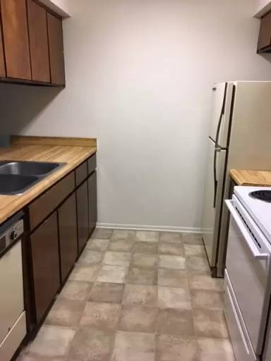 Main picture of 900 Blanton St