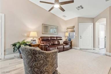 Main picture of 2792 China Cove St