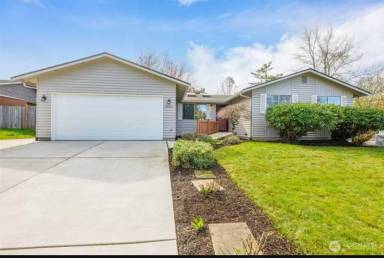 Main picture of 6526 67th Pl NE