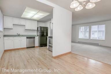 Main picture of 3903 E 18th St
