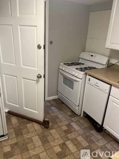Main picture of 2313 W Diversey Ave