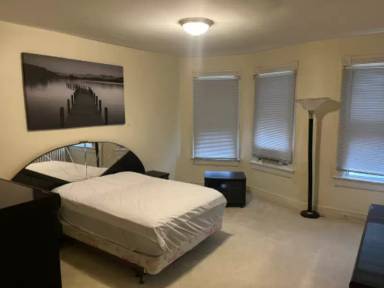 Main picture of 2040 N Fulton Ave