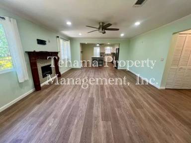 Main picture of 23353 Hamilton Ave