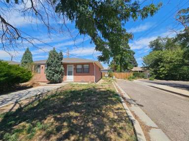 Main picture of 1433 Anita St
