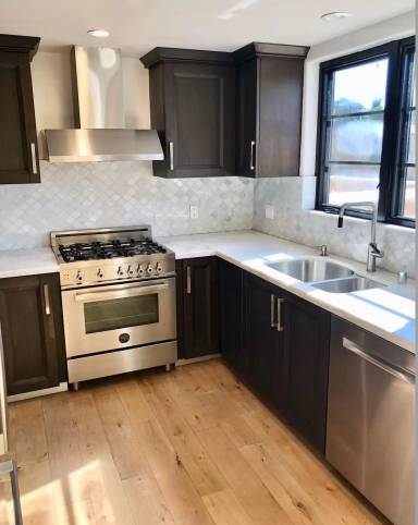 Main picture of 10523 Ashton Ave